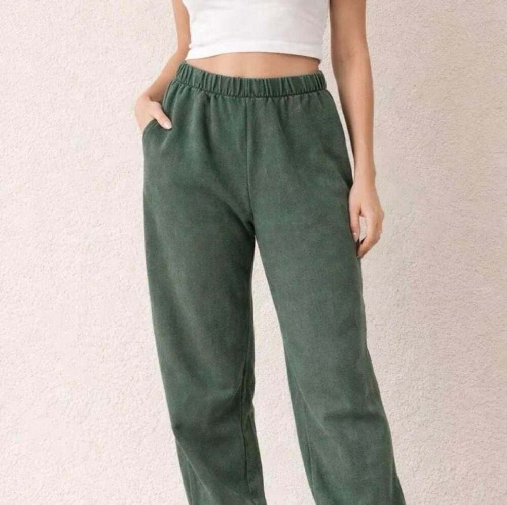 John Galt (Brandy Melville) Forest Green High-Rise Raw Hem Sweatpants Size Small